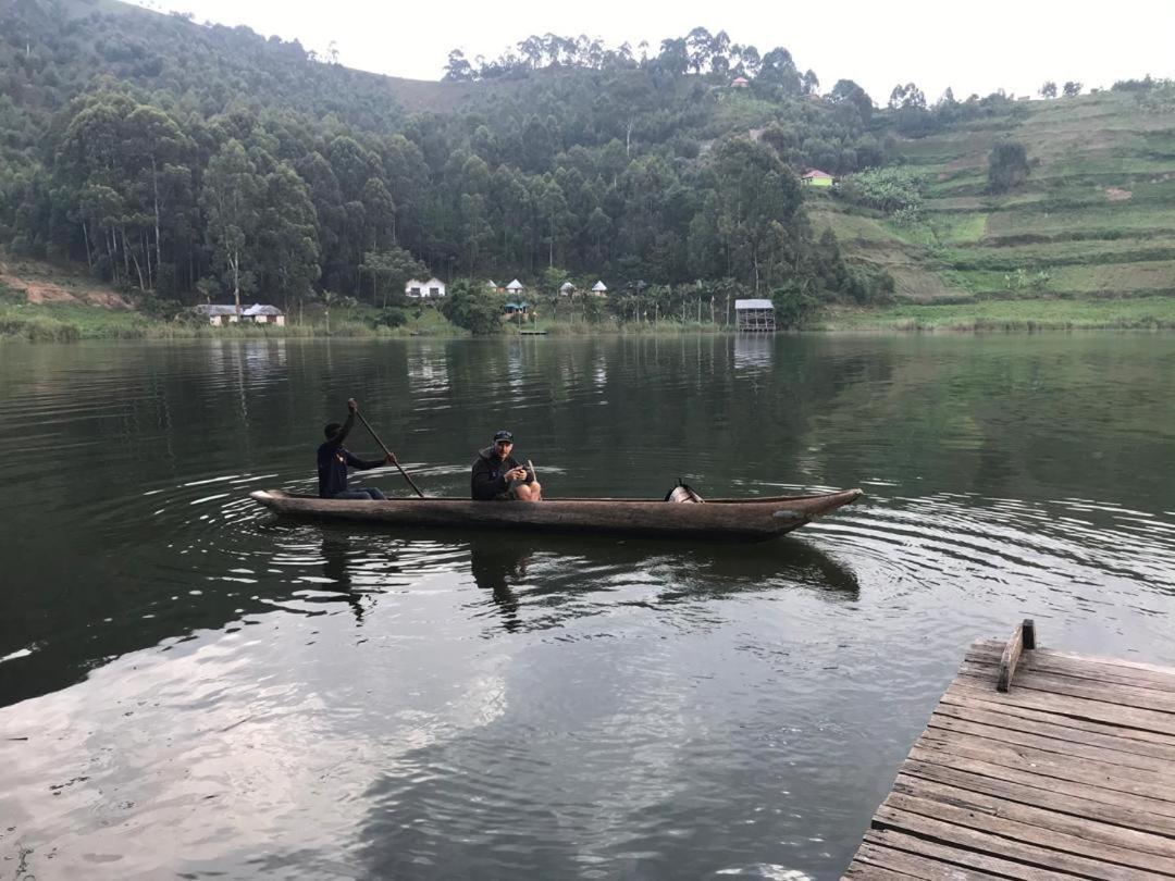 Om Hostel Bunyonyi Kabale 外观 照片
