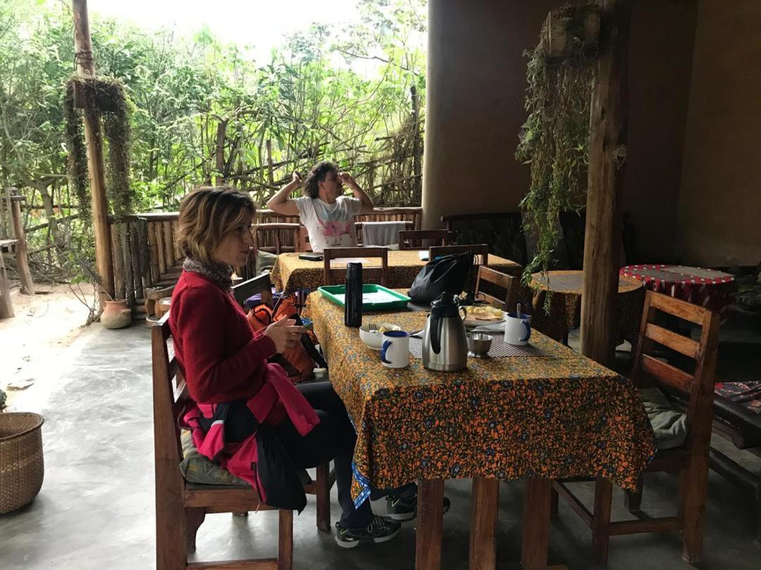 Om Hostel Bunyonyi Kabale 外观 照片
