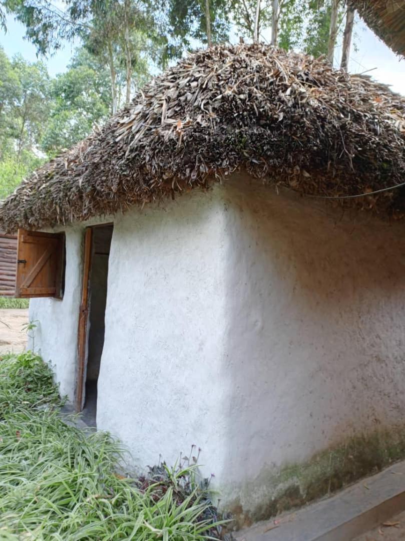 Om Hostel Bunyonyi Kabale 外观 照片