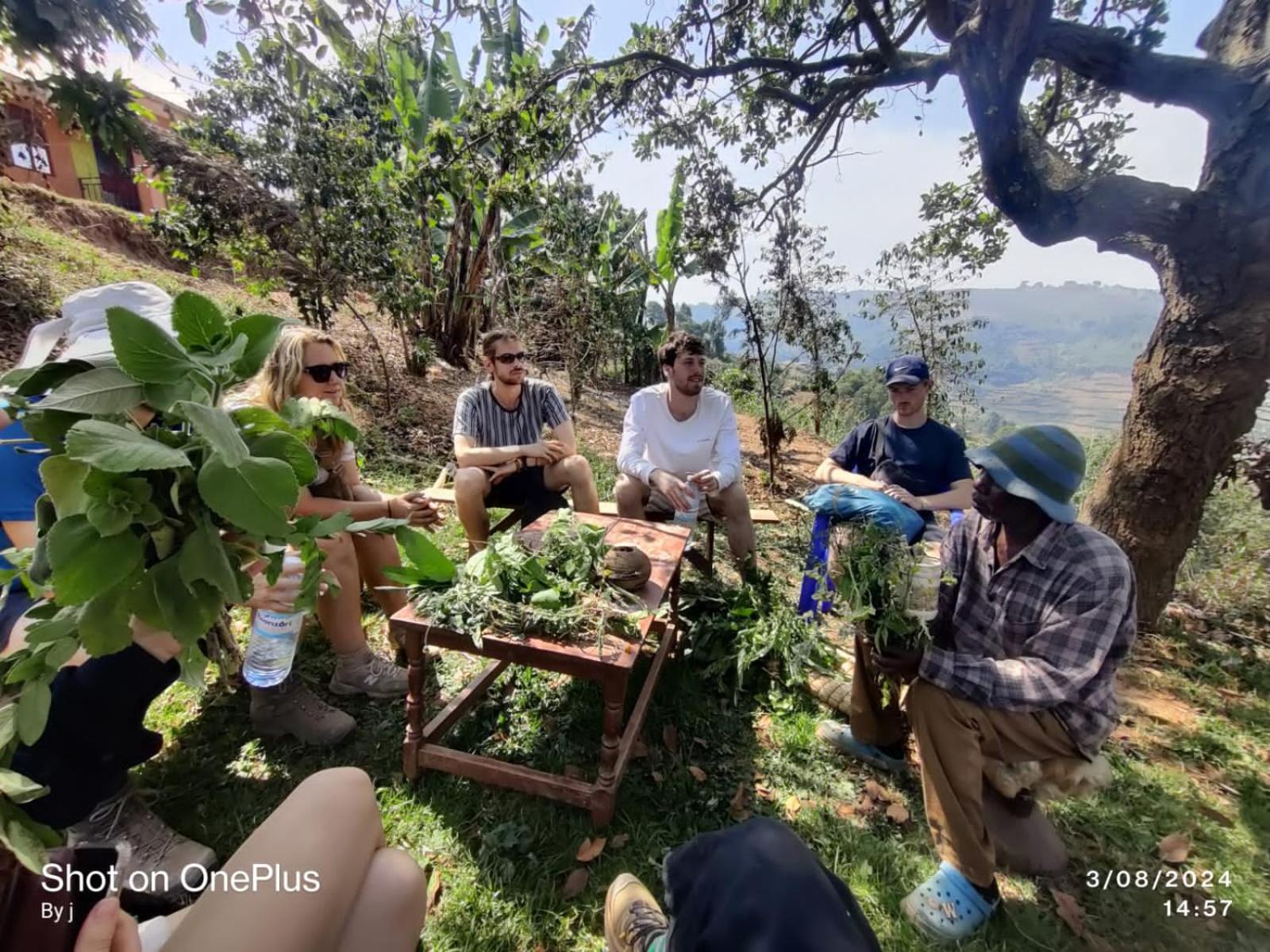 Om Hostel Bunyonyi Kabale 外观 照片